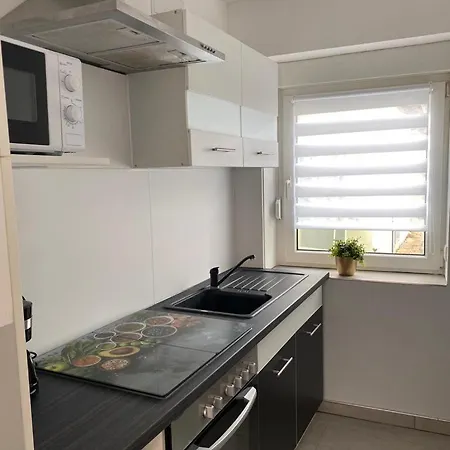 H&m Immobilien 2 דירה Hettstedt