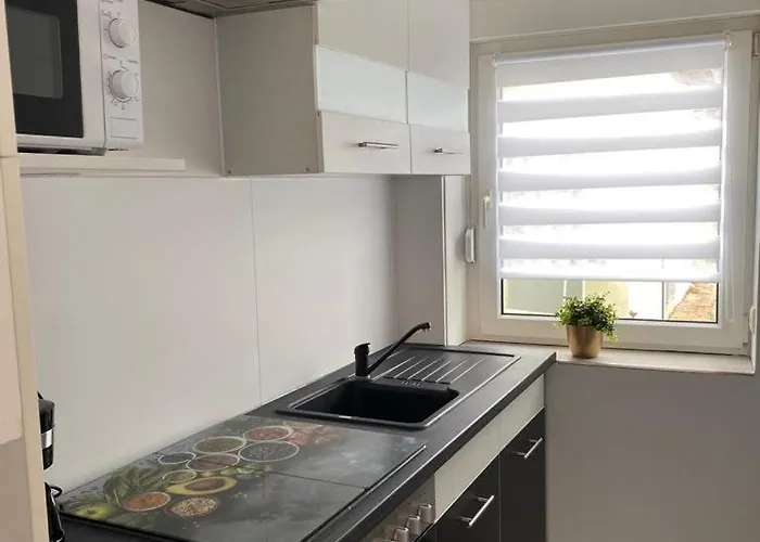 H&m Immobilien 2 Lägenhet Hettstedt